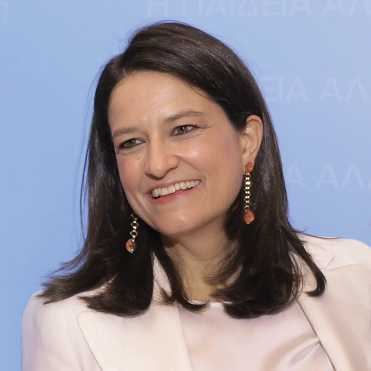 Ενημερώσου για όλα πρώτη/ος.